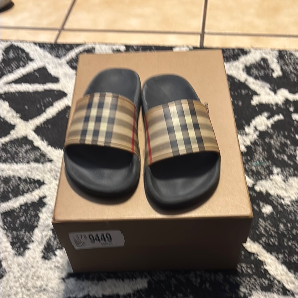 Burberry slides little, boy
